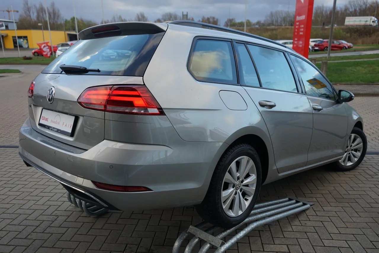 Volkswagen Golf Variant 1.5TSI DSG...  Image 4